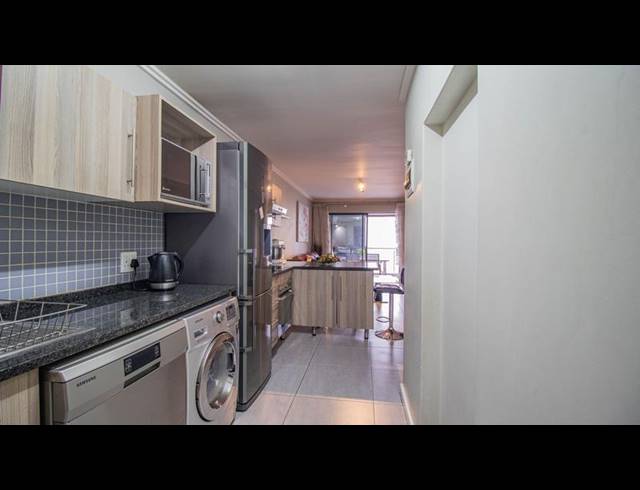 3 BEDROOM APARTMENT FOR SALE IN SEBENZA